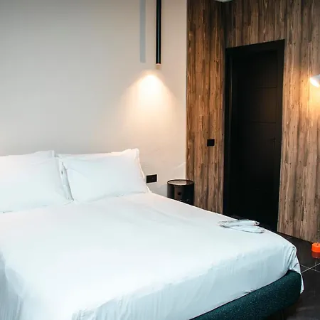 Hotel Etrus - Boutique & Rooftop Pontecagnano