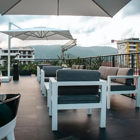 Hotel Etrus - Boutique & Rooftop *