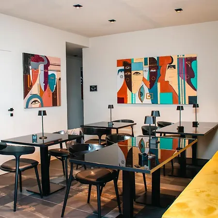 Hotel Etrus - Boutique & Rooftop *
