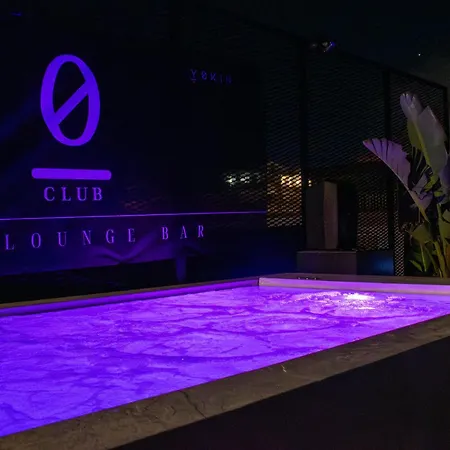 Etrus - Boutique & Rooftop ポンテカニャーノ