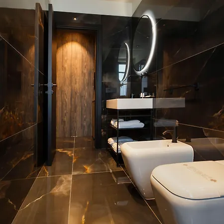 Hotel Etrus - Boutique & Rooftop