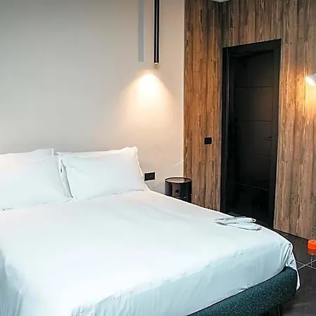 Hotel Etrus - Boutique & Rooftop